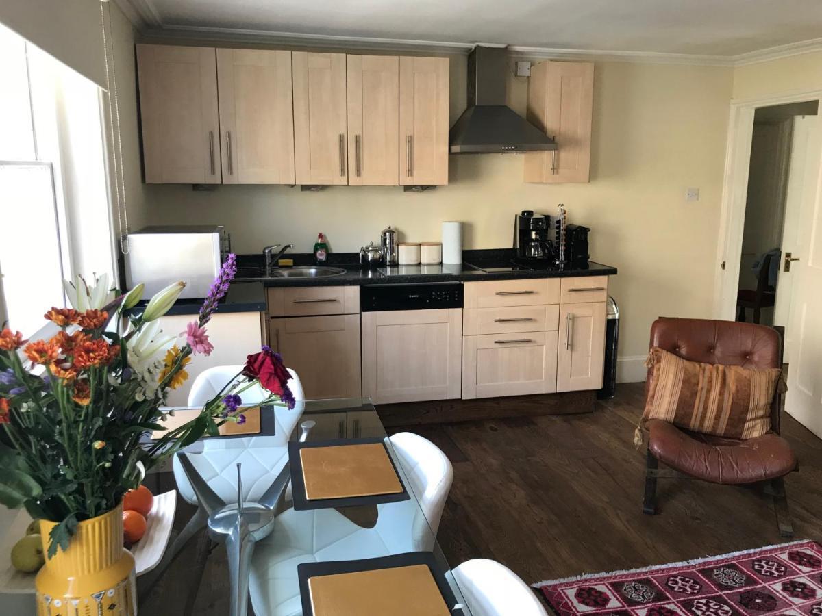 Griffin House Holiday Apartments 런던 외부 사진