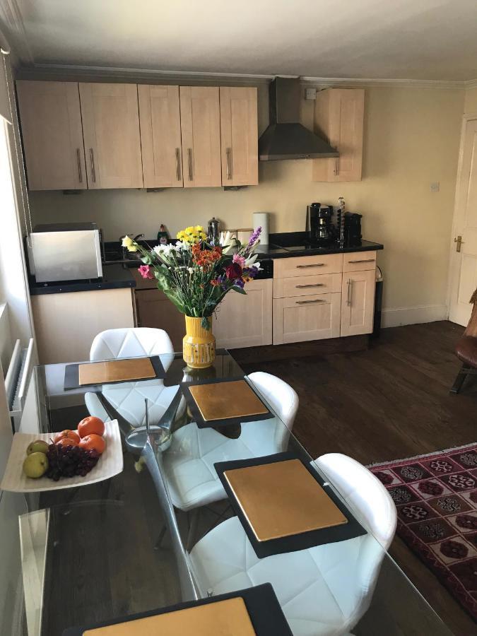 Griffin House Holiday Apartments 런던 외부 사진